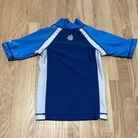 UVSkinz - UPF 50 - Unisex Kids Swim T-Shirt Blue Sailboat Size 2T - Picture 6 of 6